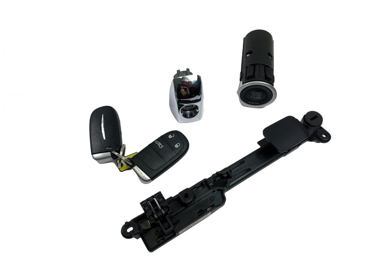 5026679AE Key / Keys CHRYSLER 300C II (2010-2023)