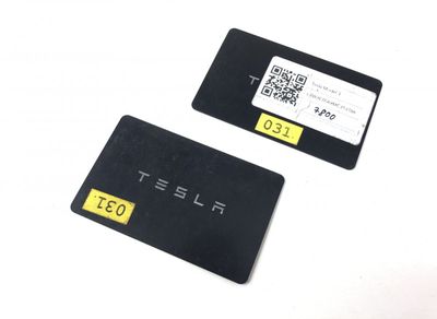 113108700J Key / Keys TESLA MODEL 3 (2017-)