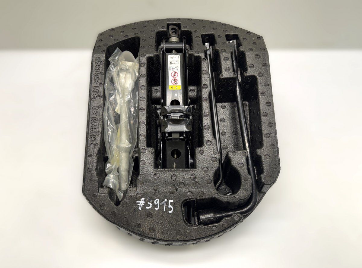 68145664AB 68172208AB 68068665AC Jack JEEP GRAND CHEROKEE IV (WK, WK2) (2010-2021)