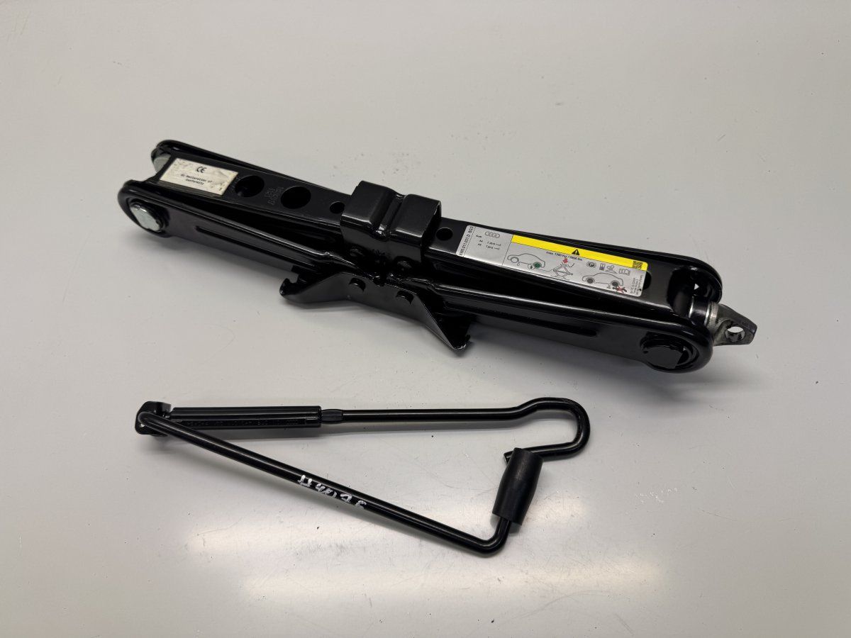 8W0011031C Jack AUDI A4 (8W, B9) (2015-)