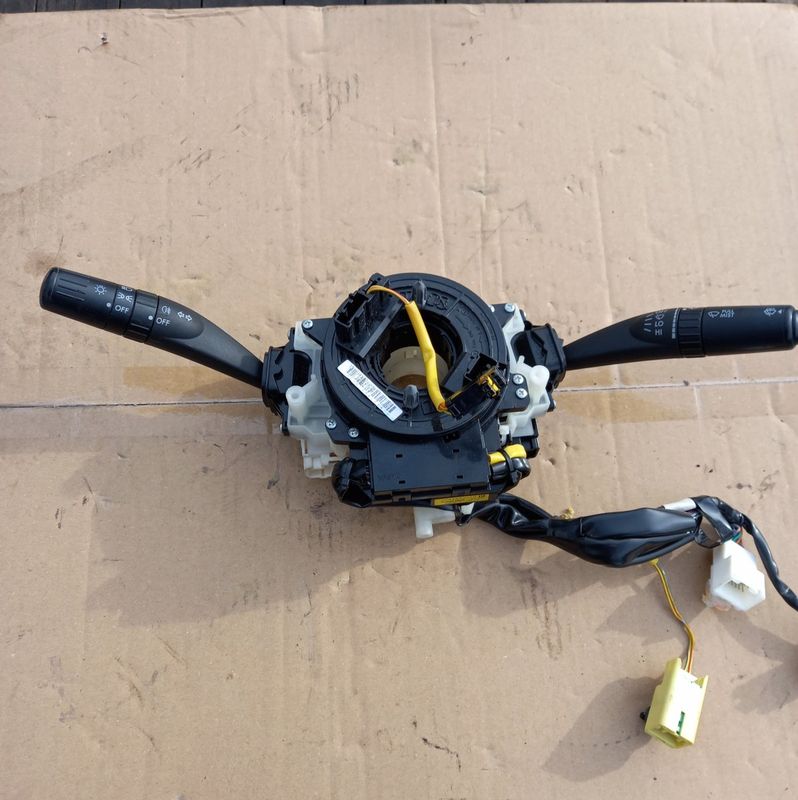27546AG010 83113FG040 83119FG000 83114AG021 83114AG020 83115AG16183115AG161 83115AG160 Indicator/wiper/slip ring switch (stalk) SUBARU IMPREZA (GH, GR) (2008-2012)