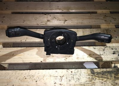 Przełącznik kierunkowskazów/wycieraczek/pierścienia ślizgowego (dźwignia) FORD GALAXY I (WGR) (1995-2006)