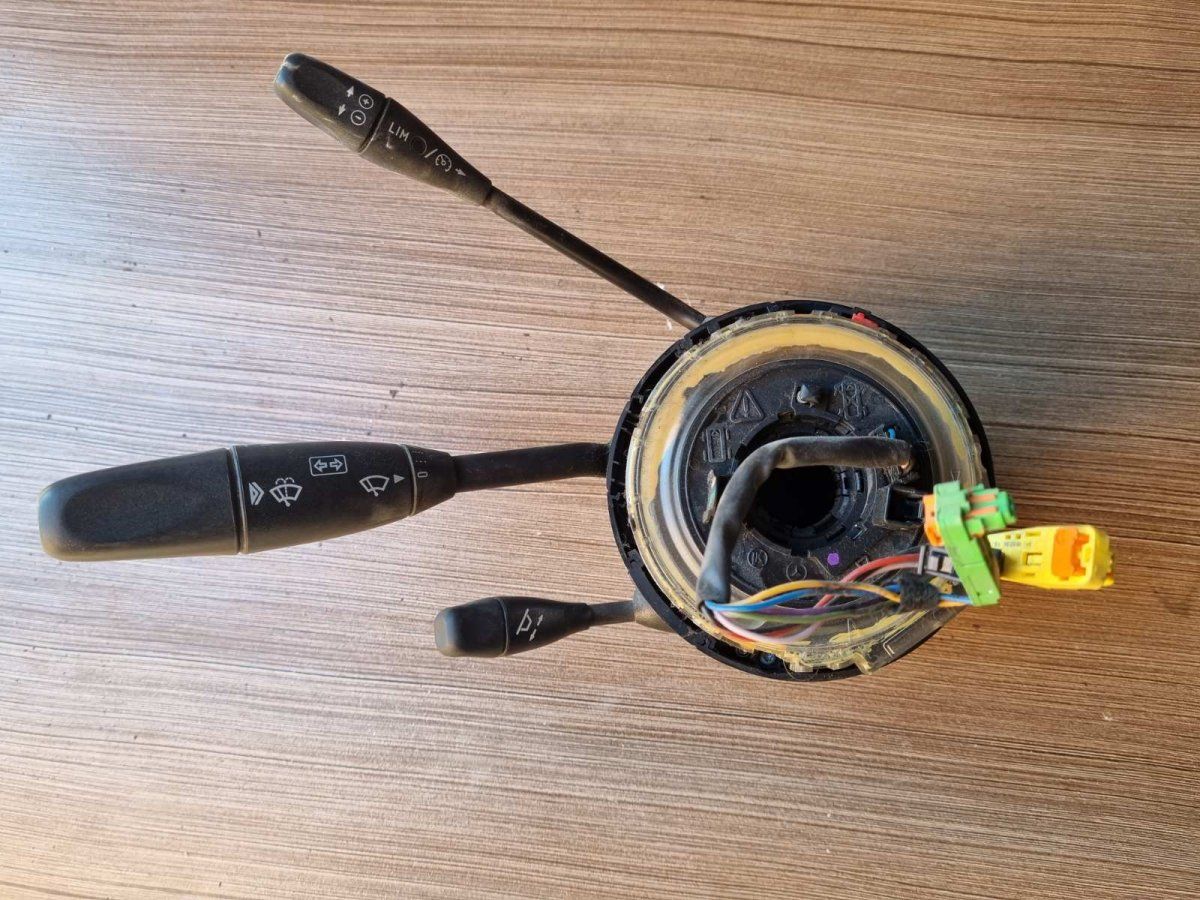 1714640918 1715402545 Indicator/wiper/slip ring switch (stalk) MERCEDES-BENZ CLS (C219) (2004-2010)