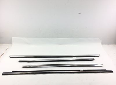 A2516906580 Durvju logu moldings priekšā pa kreisi MERCEDES-BENZ R-CLASS (W251) (2006-2013)