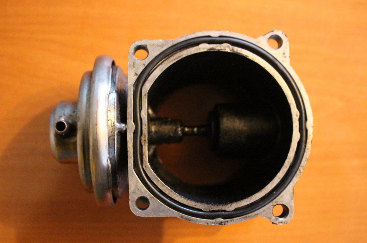 07Z131501A 212418054 EGR Valve VW PHAETON (3D) (2002-2016)