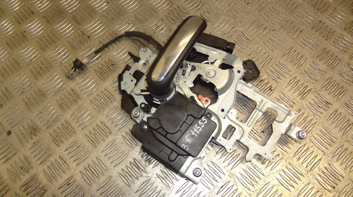 Door Lock Rear Left KIA CARNIVAL III (VQ) (2005-2014)