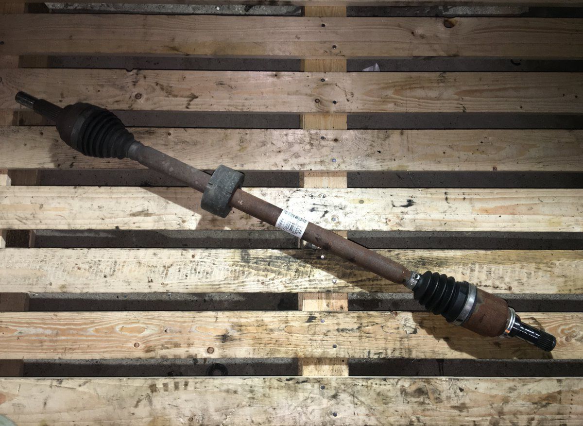 Drive Shaft Front Right                                    DACIA SANDERO II (2012-2020)