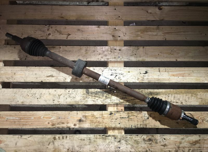 Drive Shaft Front Right                                    DACIA SANDERO II (2012-2020)