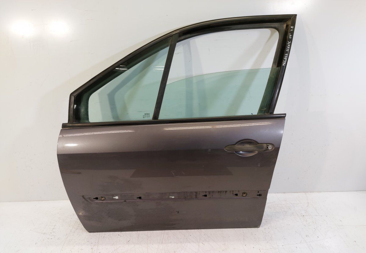 Door Front Left RENAULT SCENIC II (JM0) (2003-2009)