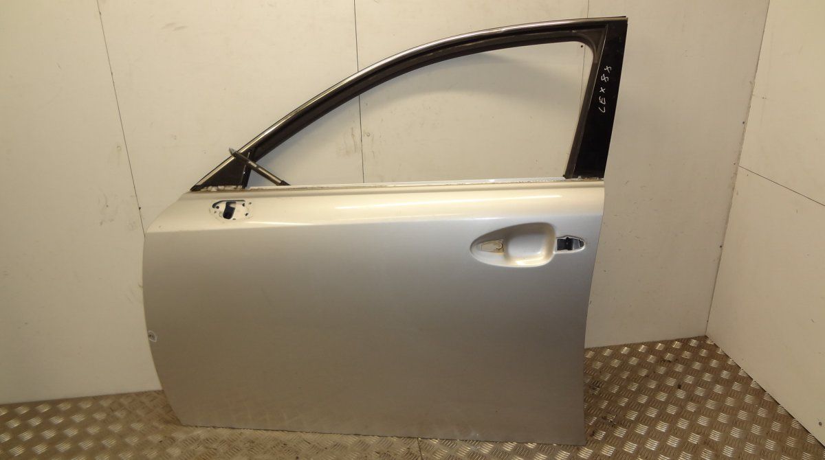 Door Front Left LEXUS IS II (XE20) (2005-2013)