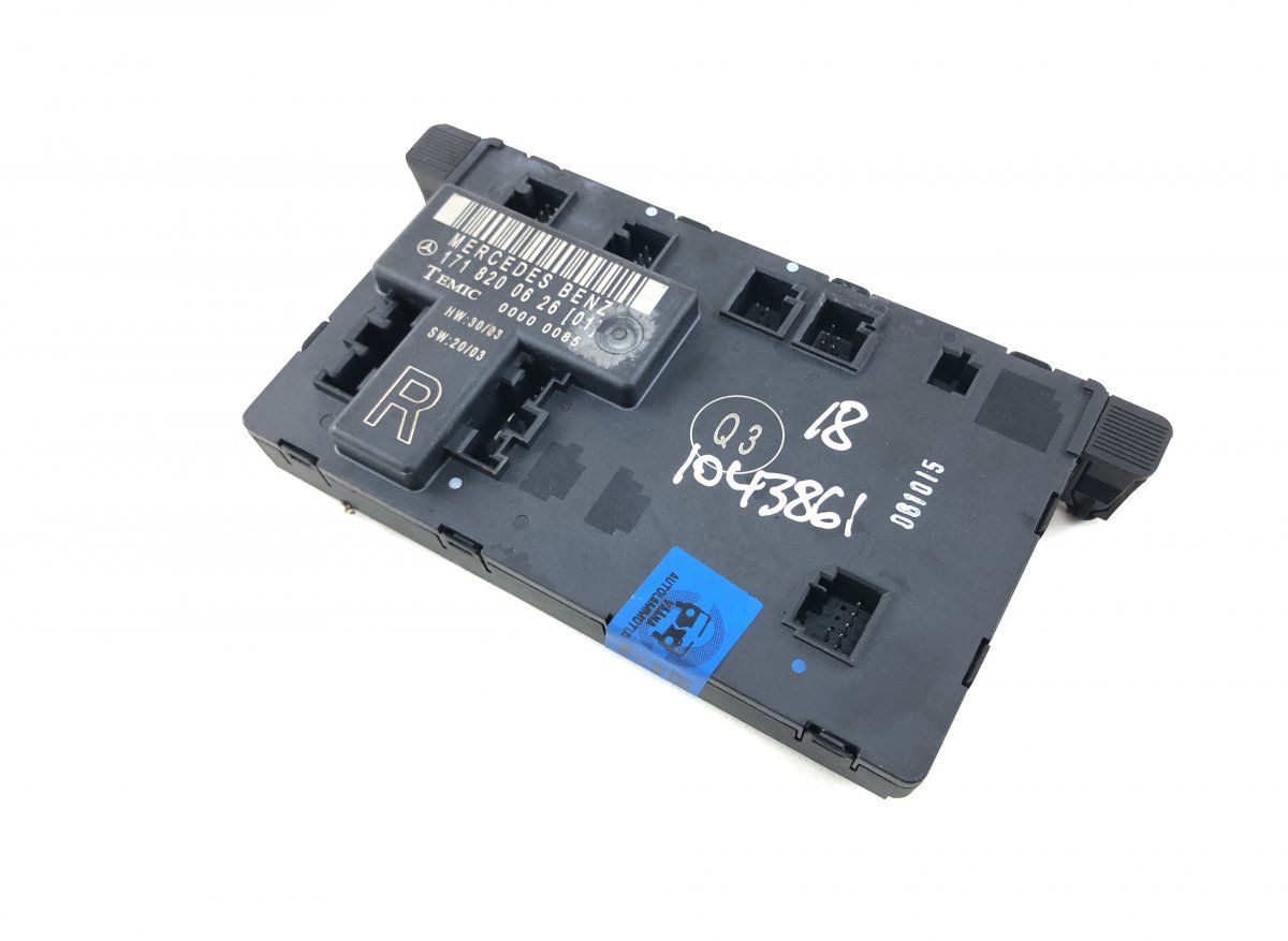 A1718200626 Door control unit front right MERCEDES-BENZ SLK (R171) (2004-2011)