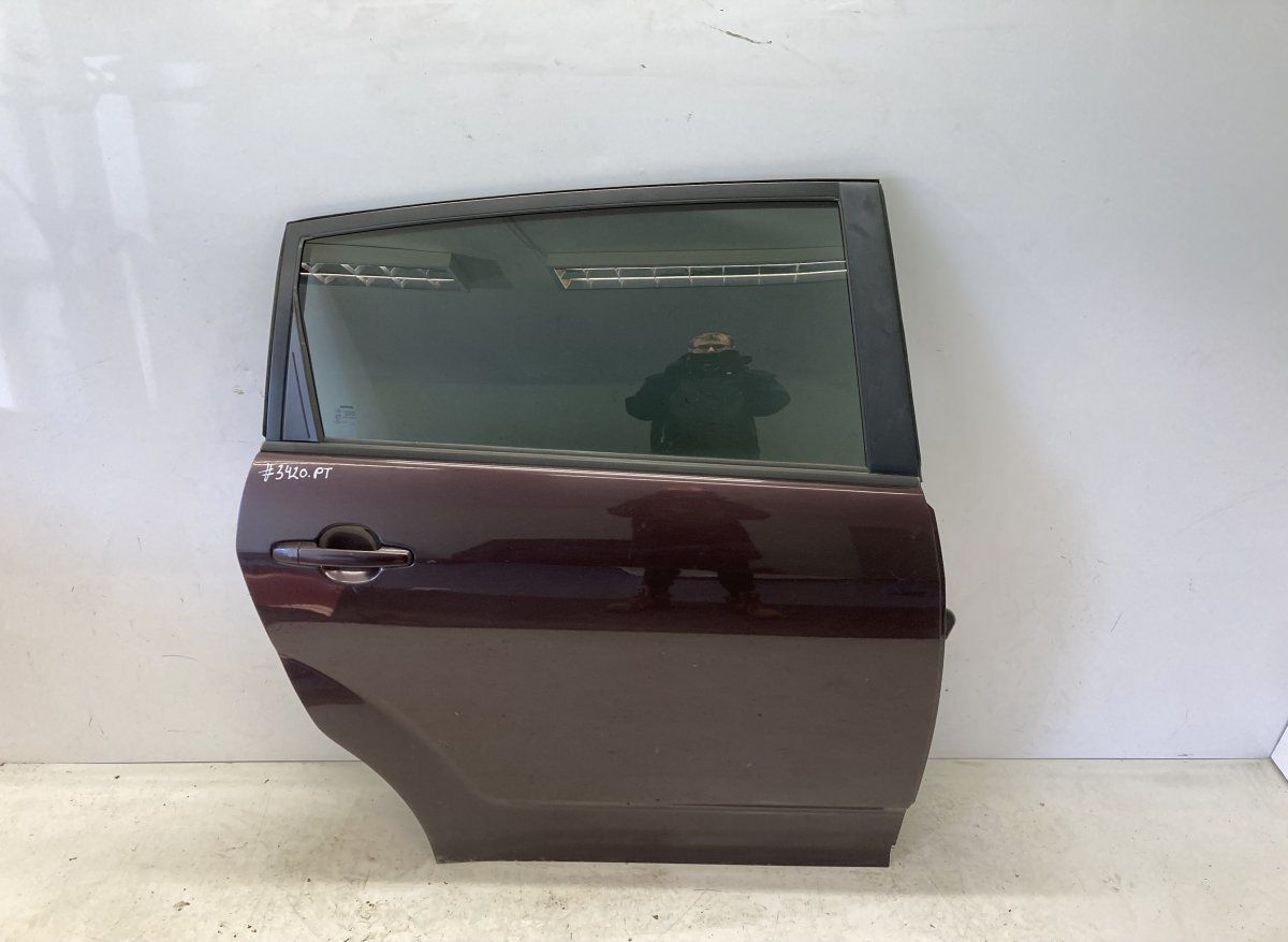 670030F010 Door Rear Right TOYOTA COROLLA Verso II (AR10) (2004-2009)