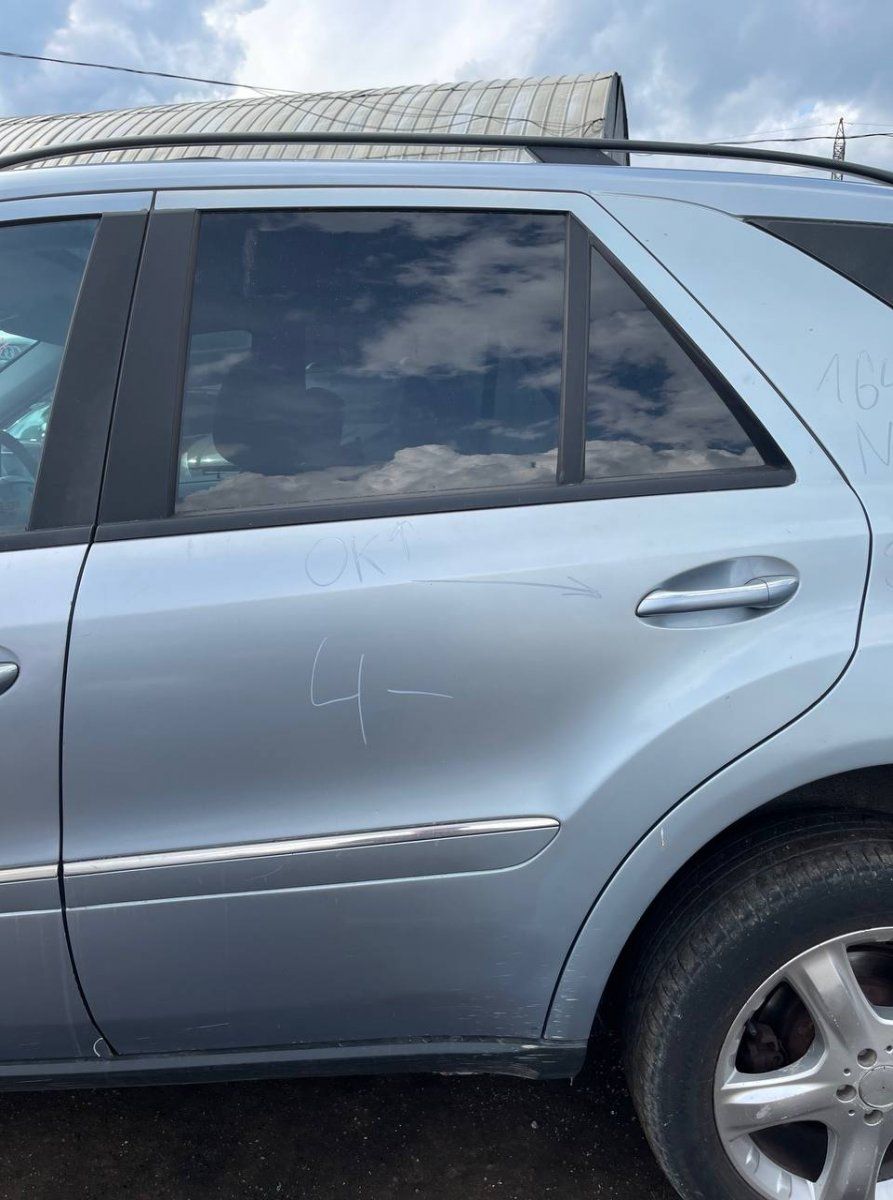 Door Rear  Left MERCEDES-BENZ ML-CLASS (W164) (2005-2011)