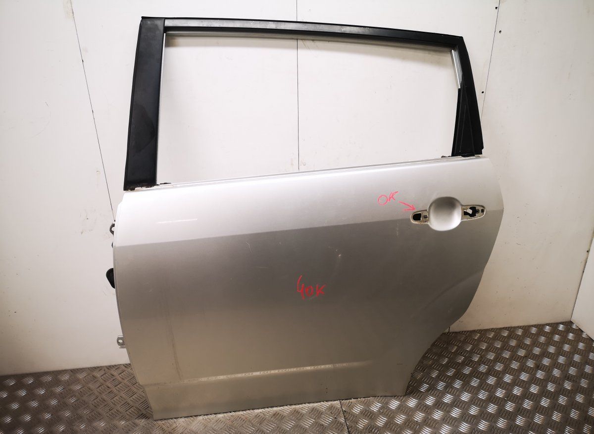 Door Rear  Left TOYOTA COROLLA Verso II (AR10) (2004-2009)