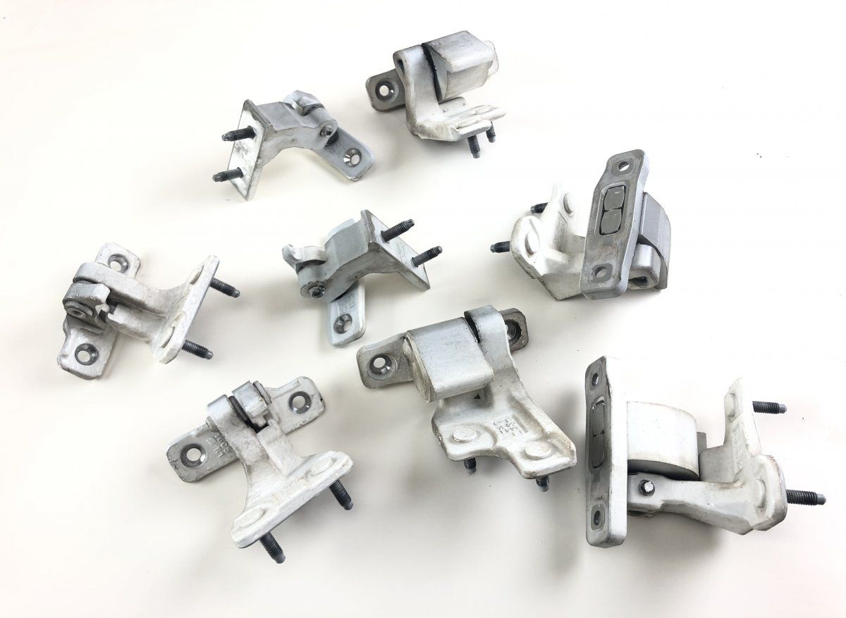 A2057200337 Door Hinge Front Lower left MERCEDES-BENZ C-CLASS (W205) (2013-2021)