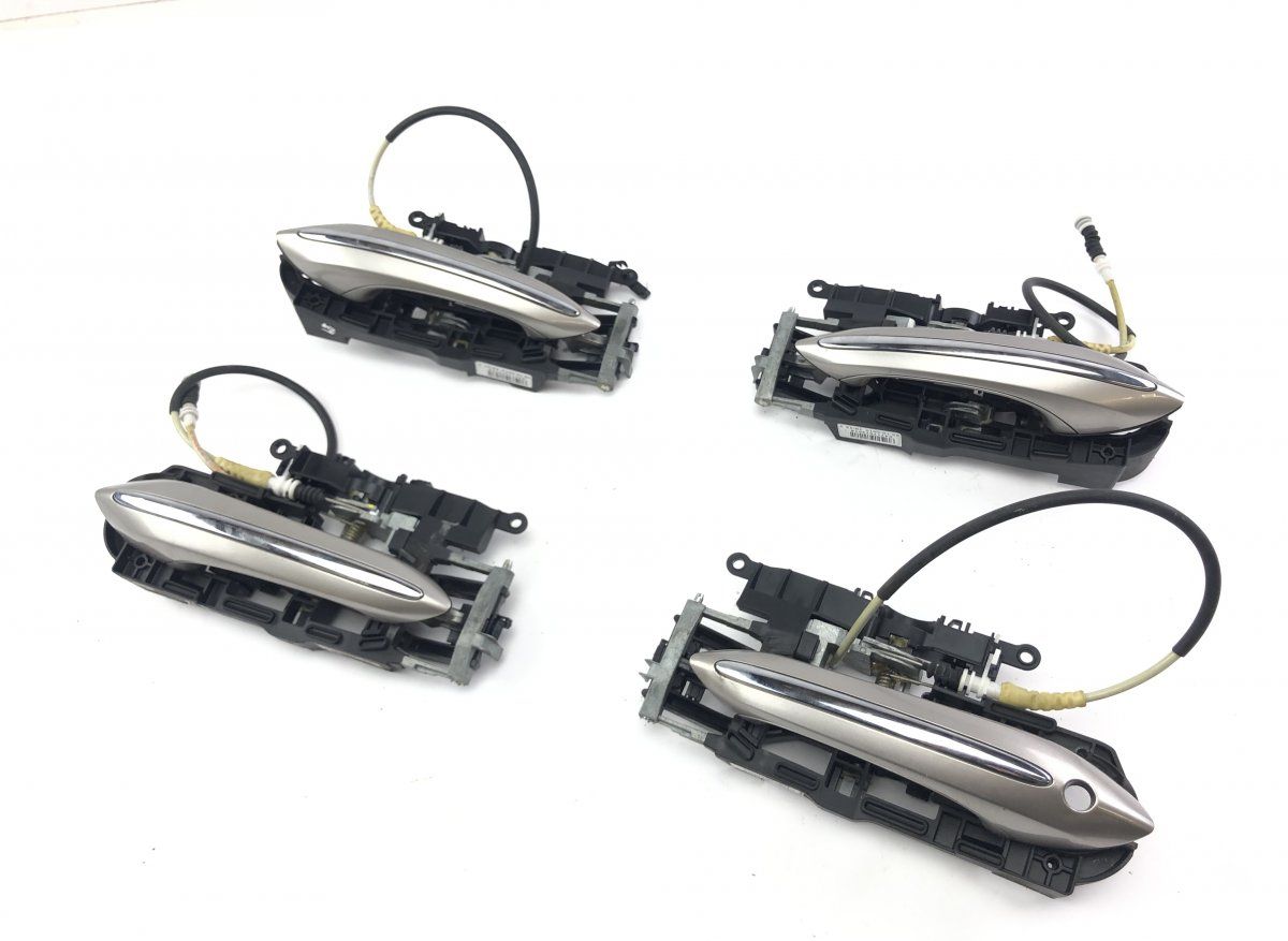 X2717572614 X3717573114 X4717573214 Door Handle Exterior Front Left BMW 7 (F01, F02) (2008-2016)