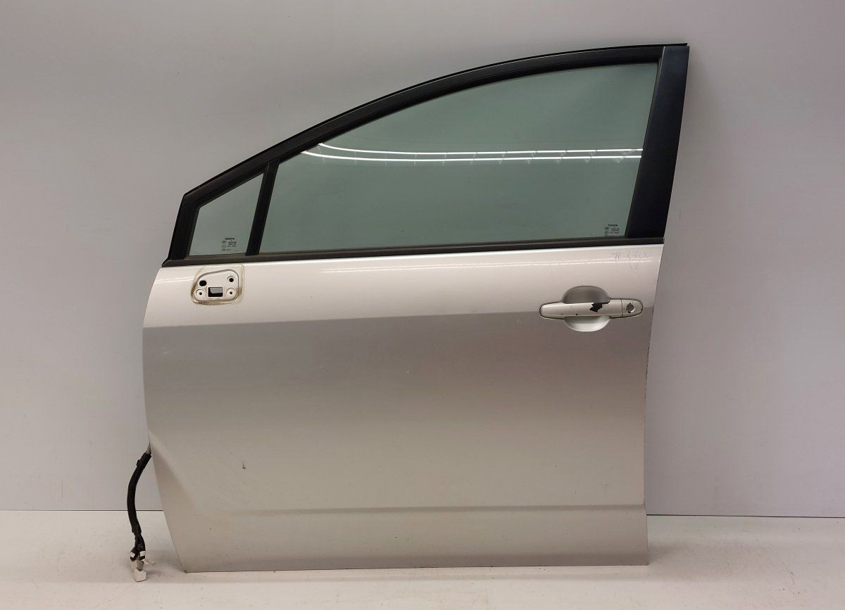 670020F010 Door Front Left TOYOTA COROLLA Verso II (AR10) (2004-2009)