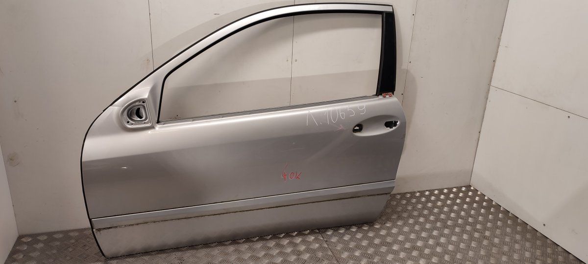 Door Front Left MERCEDES-BENZ C-CLASS (W203, CL203) (2000-2011)