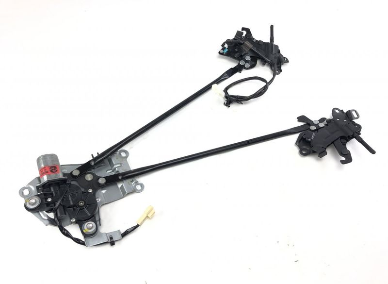 6320324050 Convertible roof locking mechanism LEXUS SC (Z30, Z40) (2001-2010)
