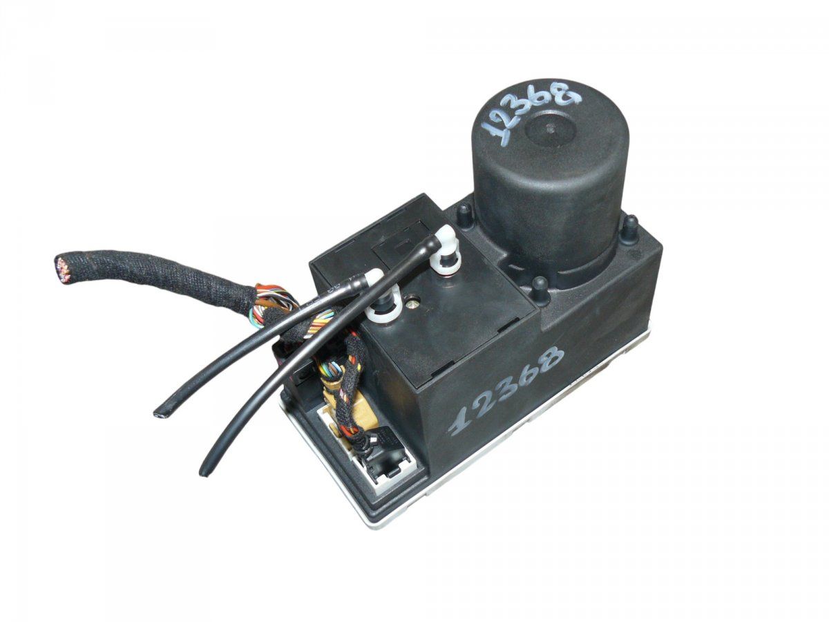 8D0862257G Central Locking Vacuum Pump AUDI A4 (B5) (1994-2001)