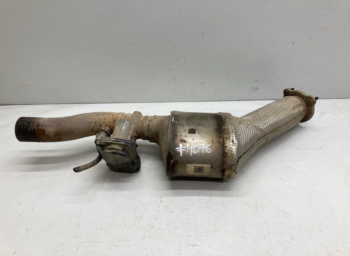4G0131703AE 8W0254400E Catalyc Converter AUDI A4 (8W, B9) (2015-)