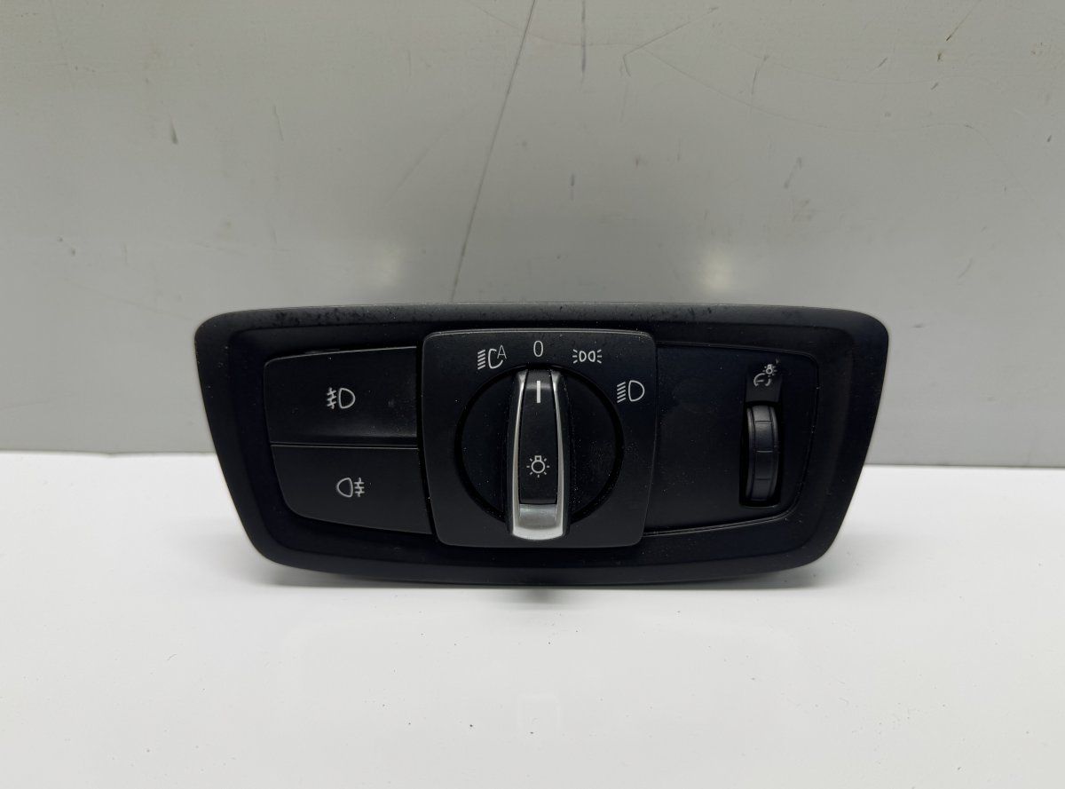 9393609 Headlight Switch BMW X1 (F48) (2014-2022)