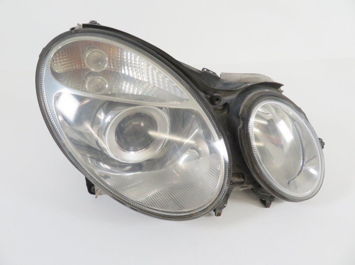 A2118200261 Headlight right MERCEDES-BENZ E-CLASS (W211) (2002-2009)