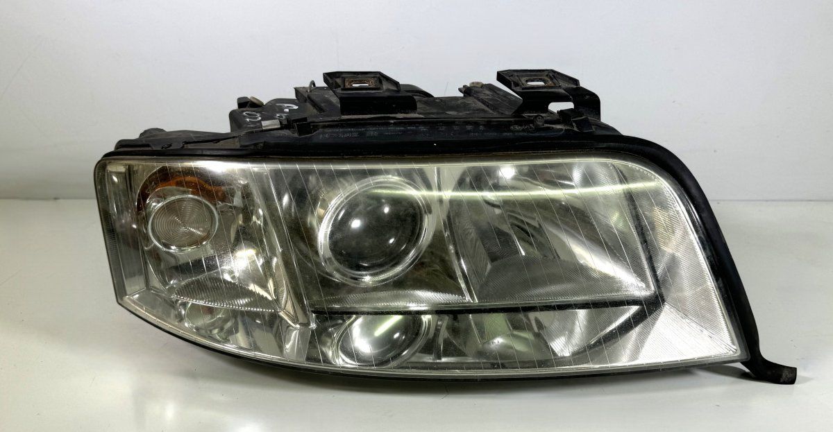 4B0941004BJ Headlight right AUDI A6 / A6 ALLROAD (C5) (1997-2005)