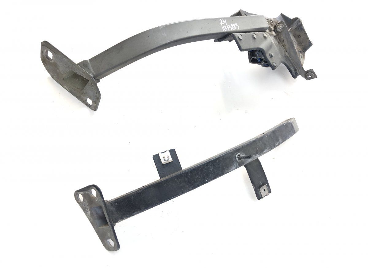 4H0821135C Headlight Mounting Left AUDI A8 (4H) (2009-2017)