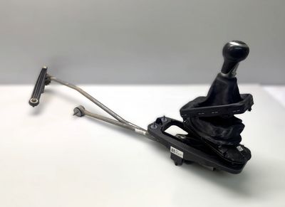 8W0711025B 8W0711271A Механизъм за смяна на скоростите AUDI A4 (8W, B9) (2015-)