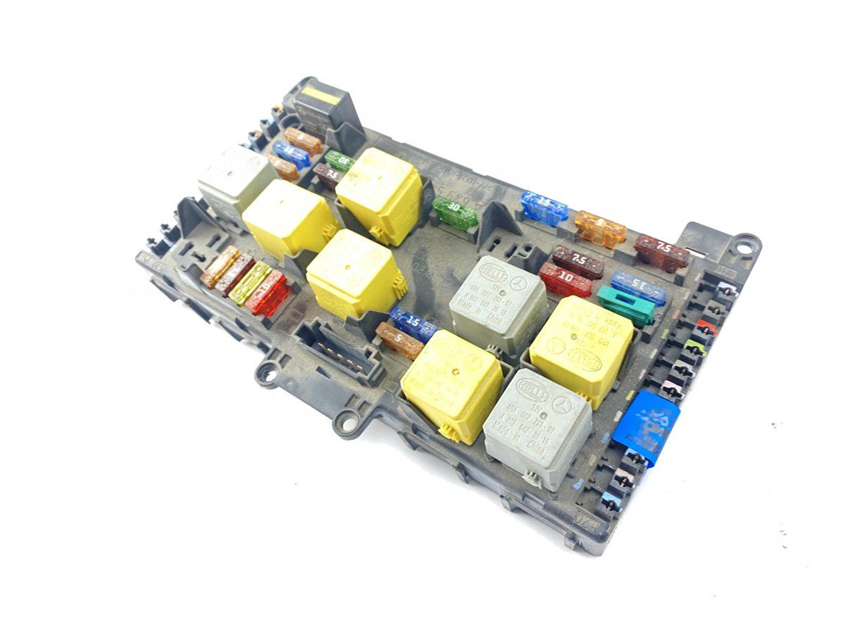 A6395450801 Fuse box MERCEDES-BENZ VITO / VIANO (W639) (2003-2014)
