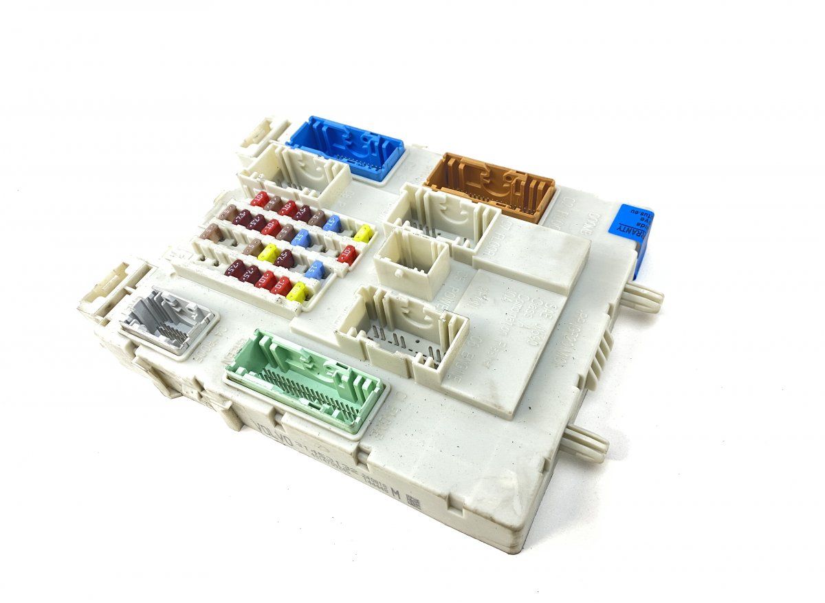 36003145 Drošinātāju kārba VOLVO V40 (2012-2019)