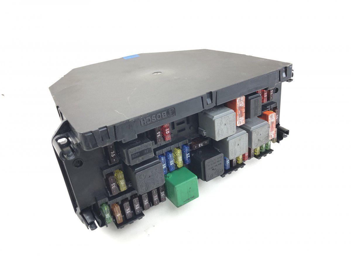 F005V01064 F005V01024 F005V01303 F005V01025 F005V01202 F005V01063 F005V01059 Fuse box MERCEDES-BENZ E-CLASS (W212) (2009-2016)