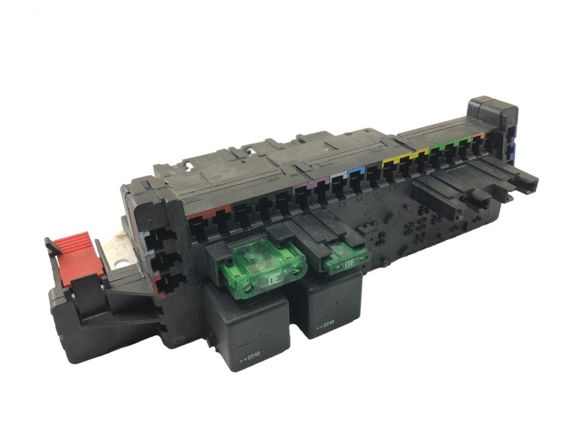 05045139 05045135 05045131 Fuse box MERCEDES-BENZ SL-CLASS (R230) (2001-2012)
