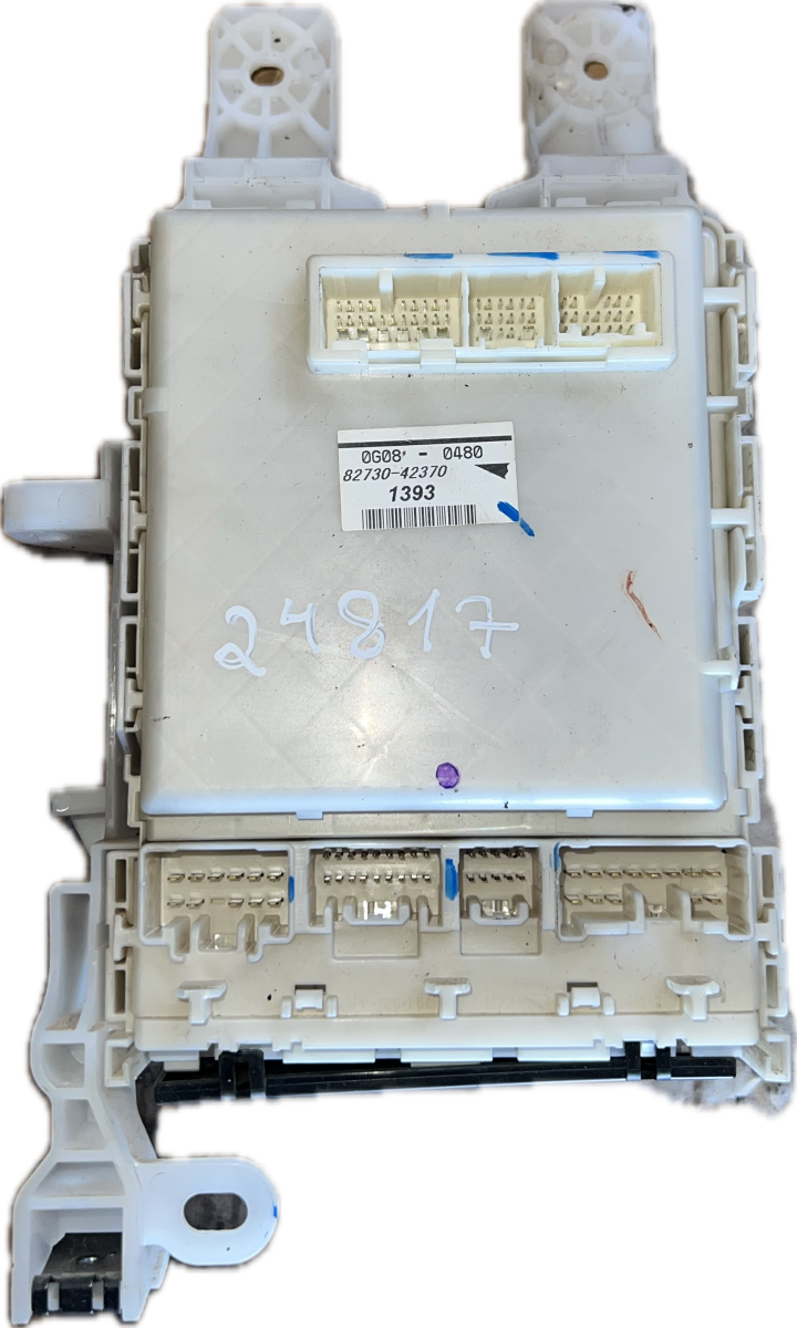8273042370 Fuse box TOYOTA RAV 4 III (XA30) (2005-2012)