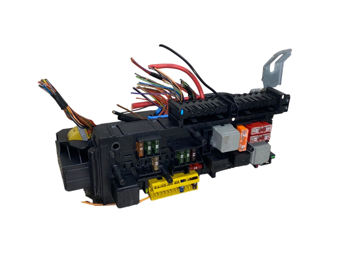 5DK00922514 2049006301 2045458732 2129021201 Fuse box MERCEDES-BENZ C-CLASS (W204) (2007-2013)