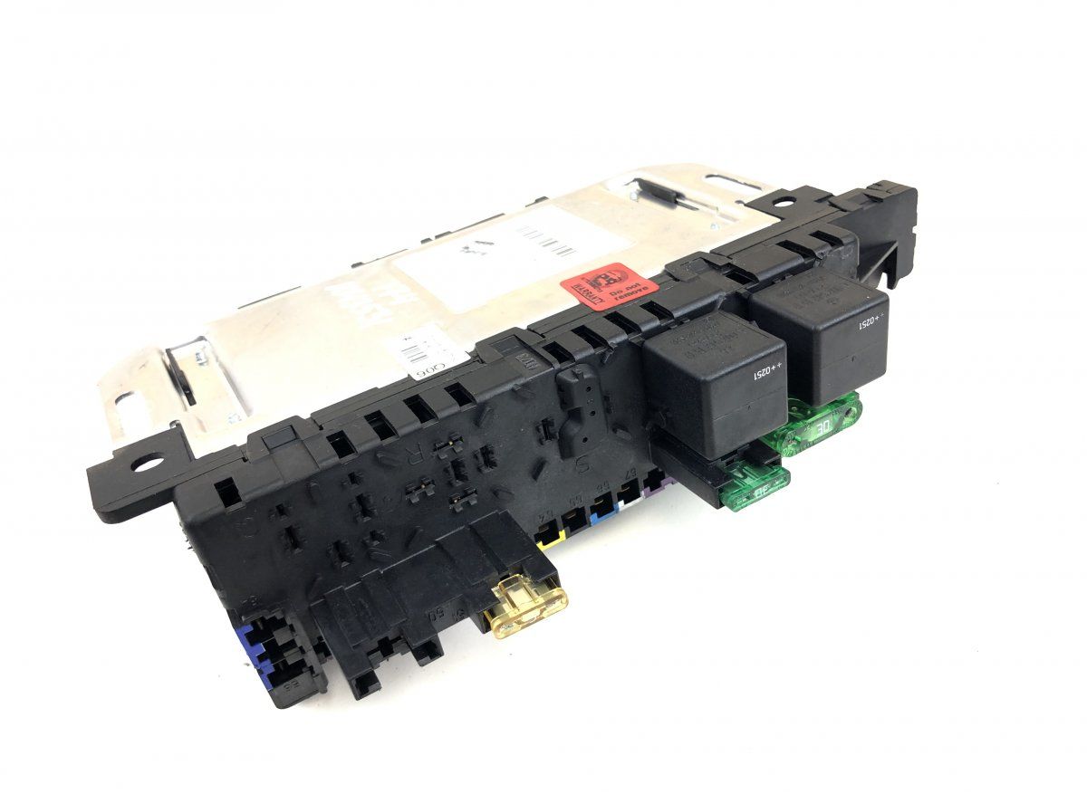 05045139 05045135 05045131 Fuse box MERCEDES-BENZ SL-CLASS (R230) (2001-2012)