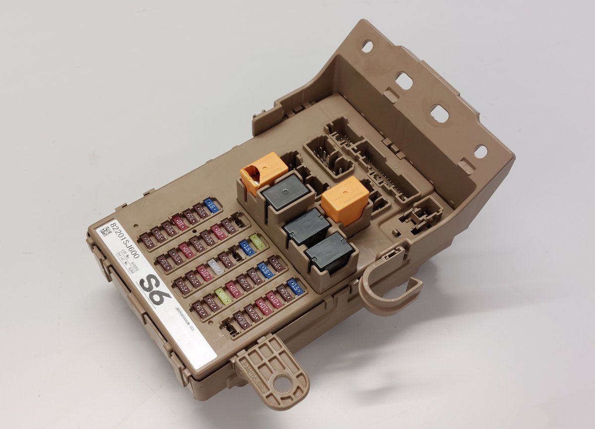 82201SJ600 Fuse box SUBARU FORESTER (SK) (2018-2024)