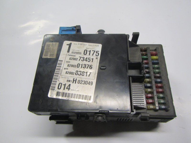 8200283817 Fuse box RENAULT ESPACE IV (JK0/1) (2002-2015)