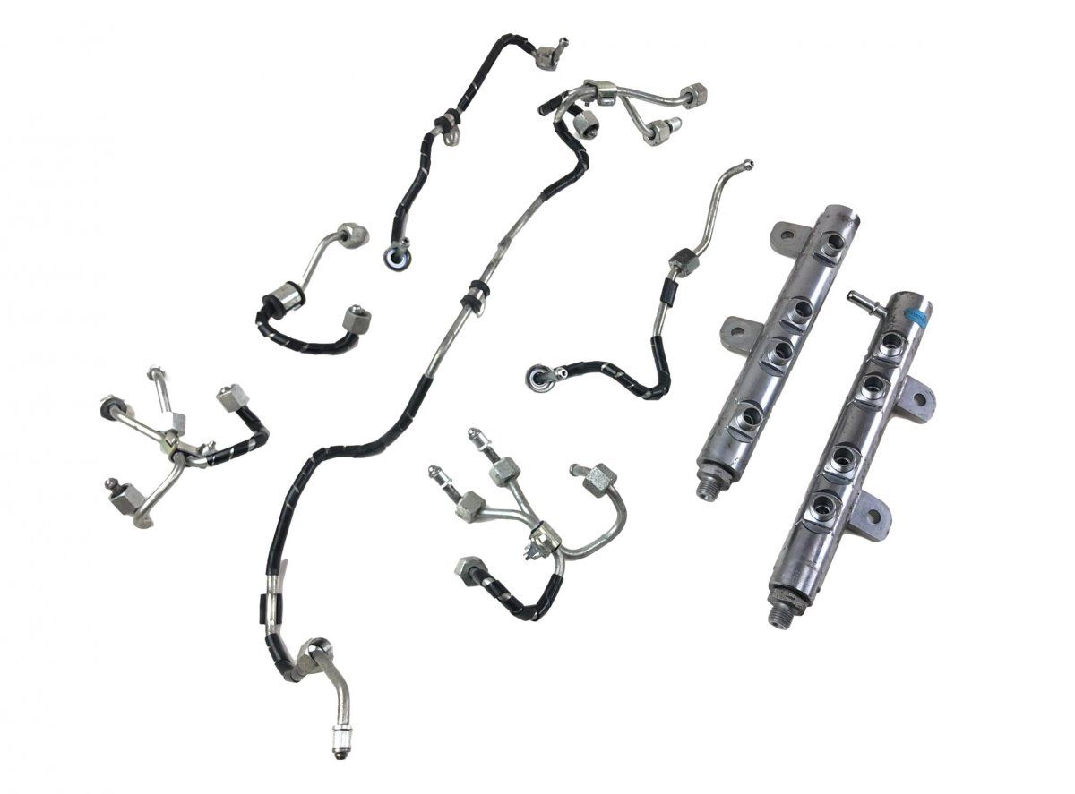 0445216048 0445216046 Fuel Distributor / fuel rail LAND ROVER RANGE ROVER SPORT II (L494) (2013-2022)