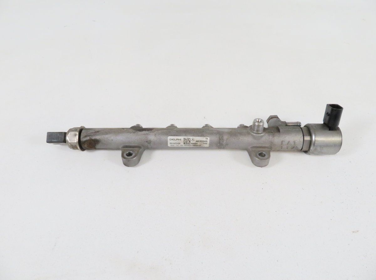 A6510700495 A6510700700 Fuel Distributor / fuel rail MERCEDES-BENZ SPRINTER (906) (2006-2018)