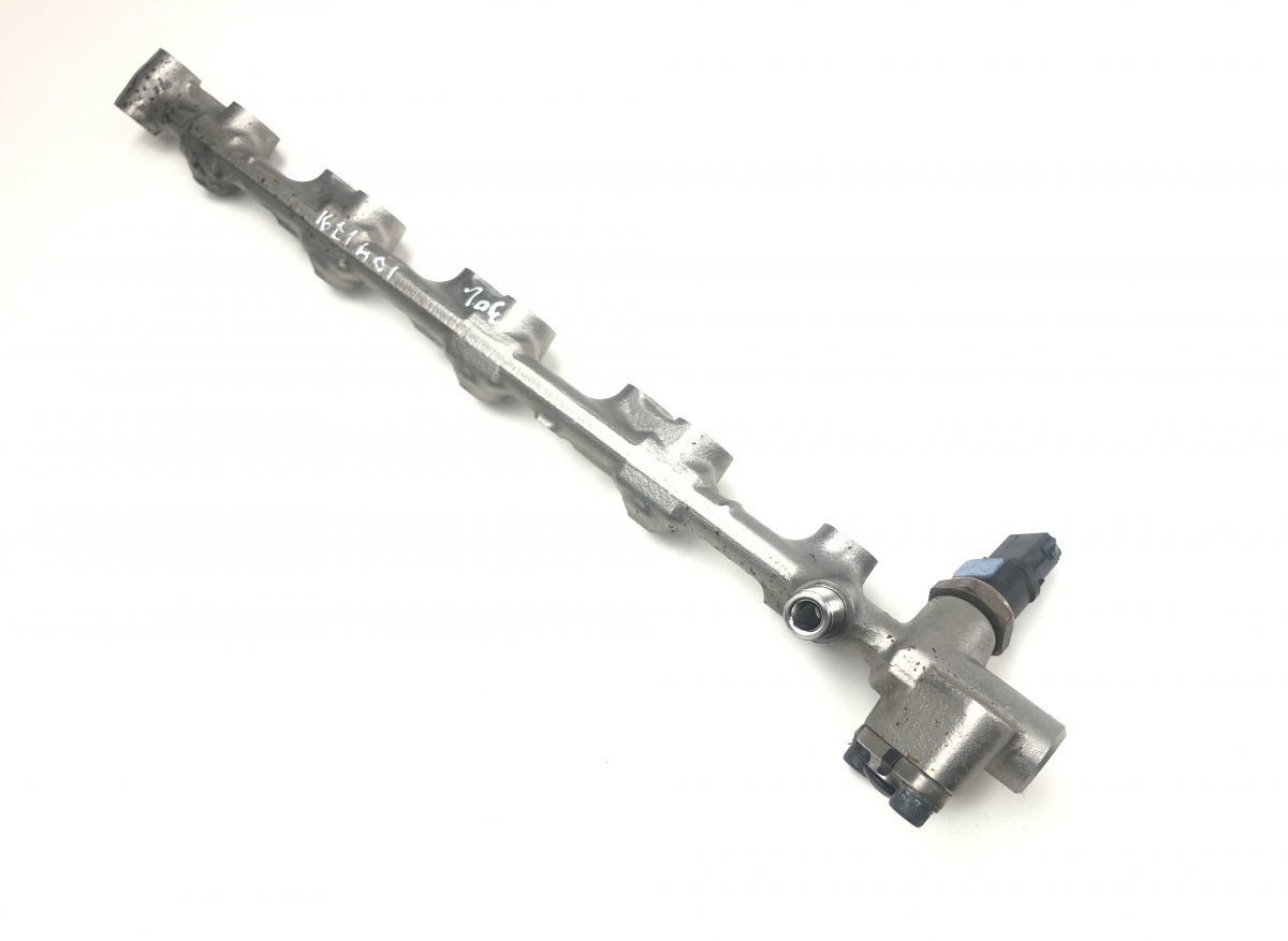 2380047020 Fuel Distributor / fuel rail TOYOTA C-HR I (AX10, AX50) (2016-2023)