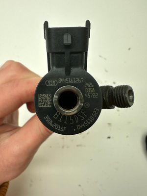 0445110523 35062015F 68211301AA RLX11301AA Fuel Injector JEEP GRAND CHEROKEE IV (WK, WK2) (2010-2021)