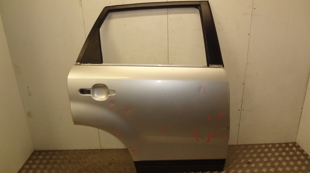 770042P010 Door Rear Right KIA SORENTO II (XM) (2009-2015)