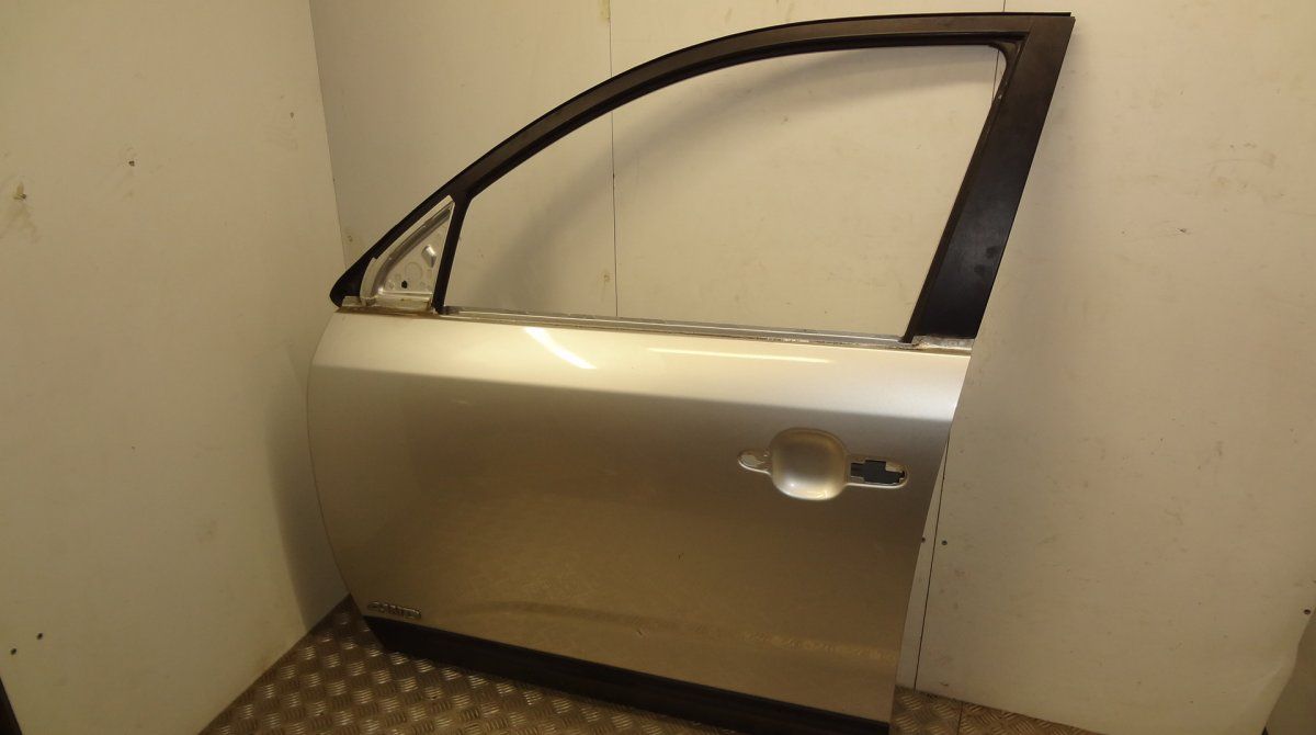 Door Front Left KIA SORENTO II (XM) (2009-2015)