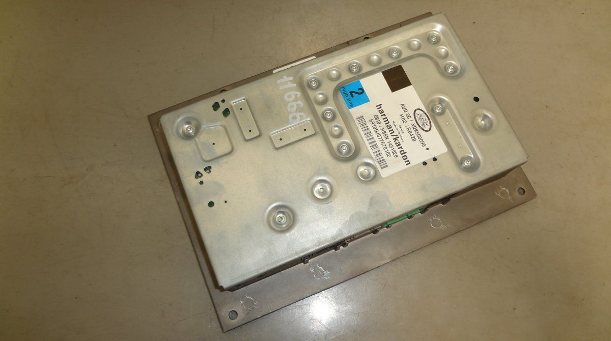 S0420 Audio amplifier LAND ROVER RANGE ROVER SPORT I (L320) (2005-2013)