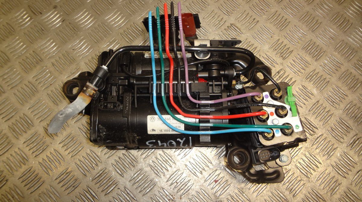 Air Suspension Compressor VW PHAETON (3D) (2002-2016)