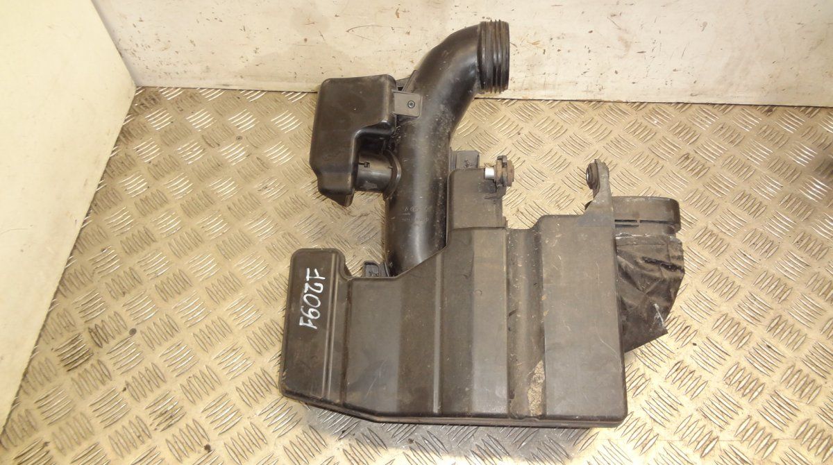 28220A5800 28191A5800 Air intake resonator box KIA CEE&#39;D II (JD) (2012-2018)