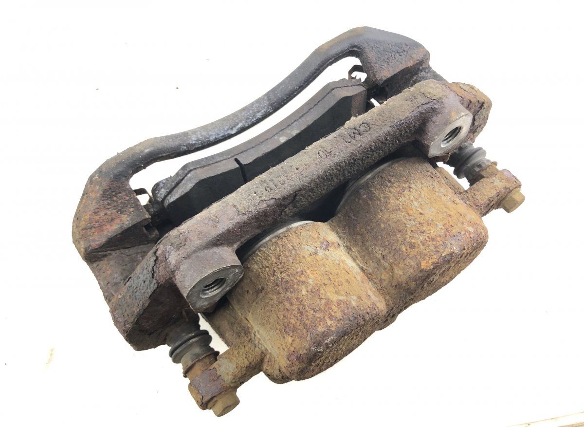 68157610AA Brake caliper Front  right DODGE RAM IV (DJ, DS) (2008-)