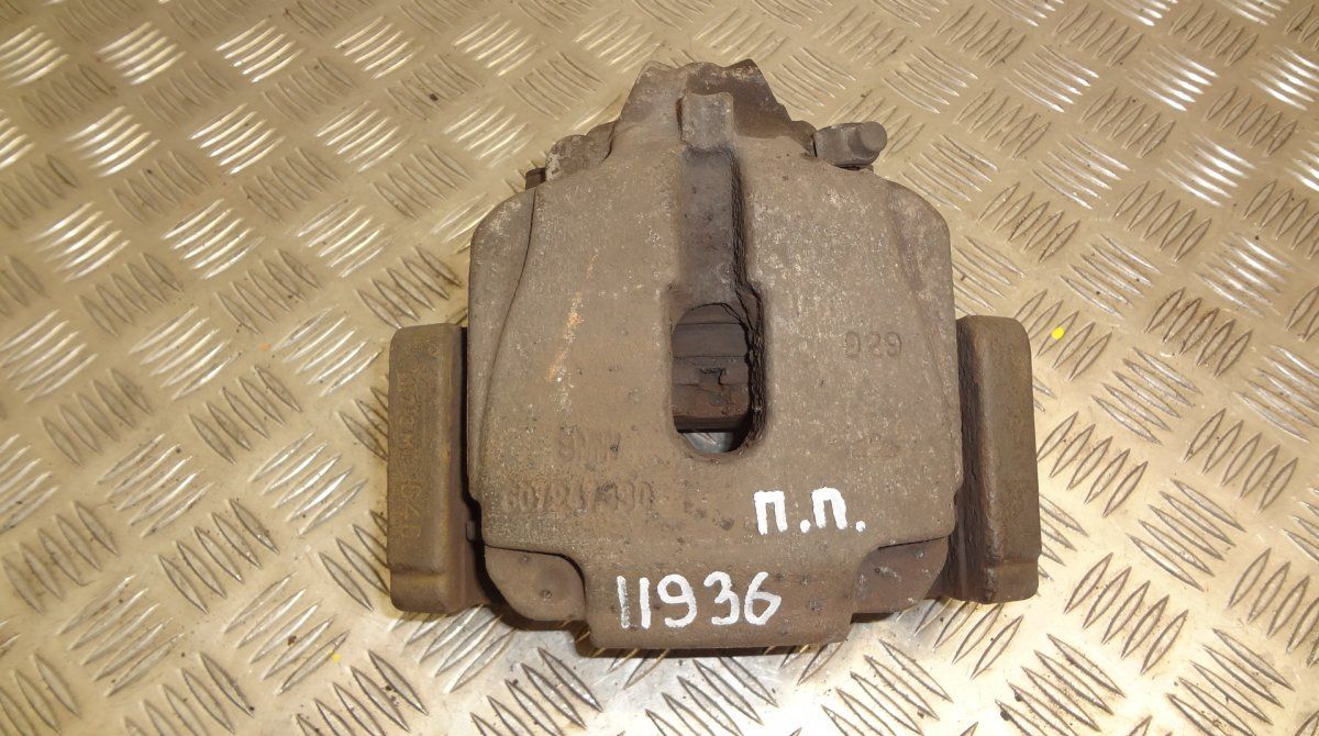 Brake caliper Front  right BMW 5 (F10, F11) (2010-2017)